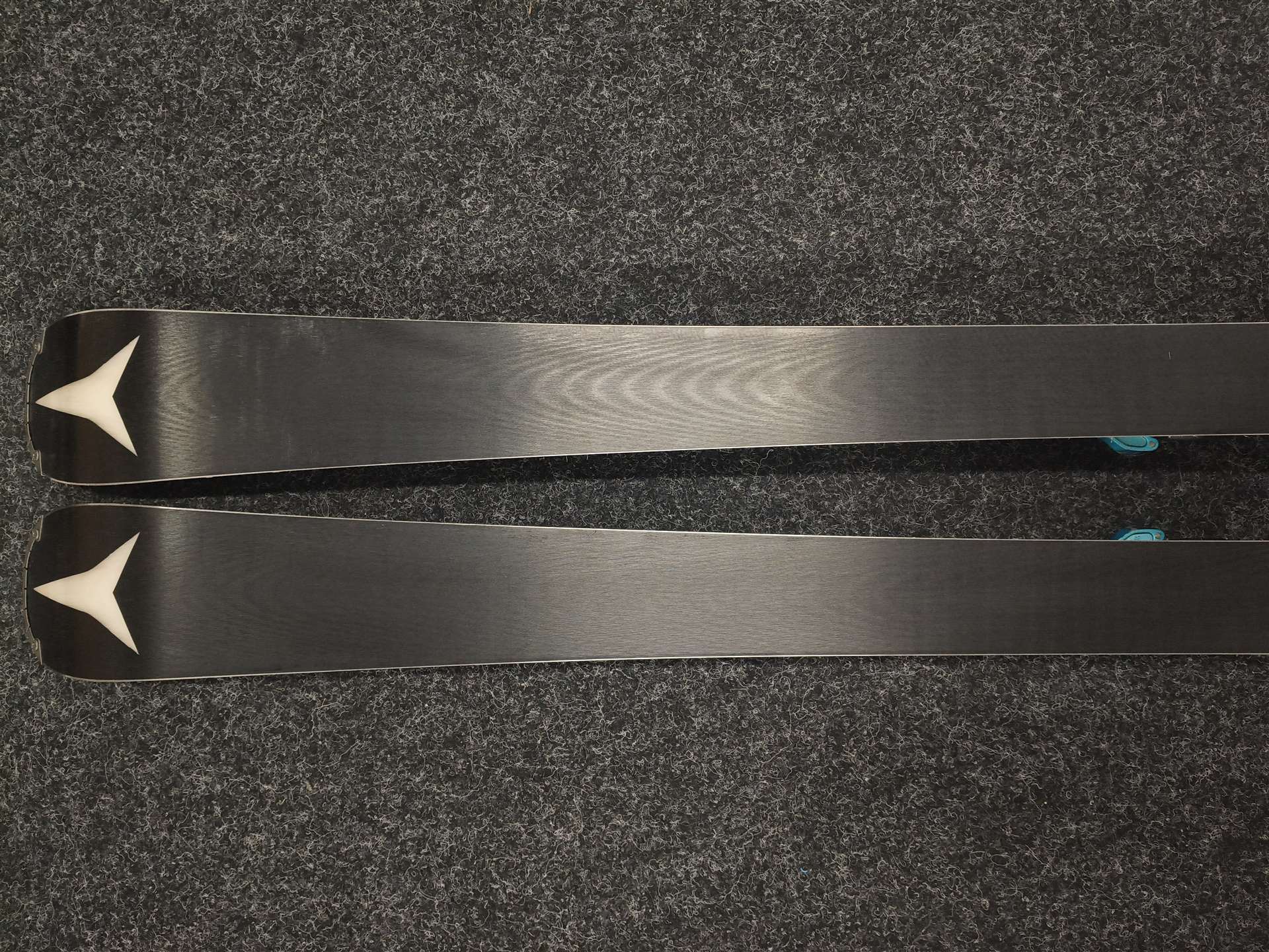 Použité lyže ATOMIC Redster Doubledeck SL + vázání Atomic X12TL