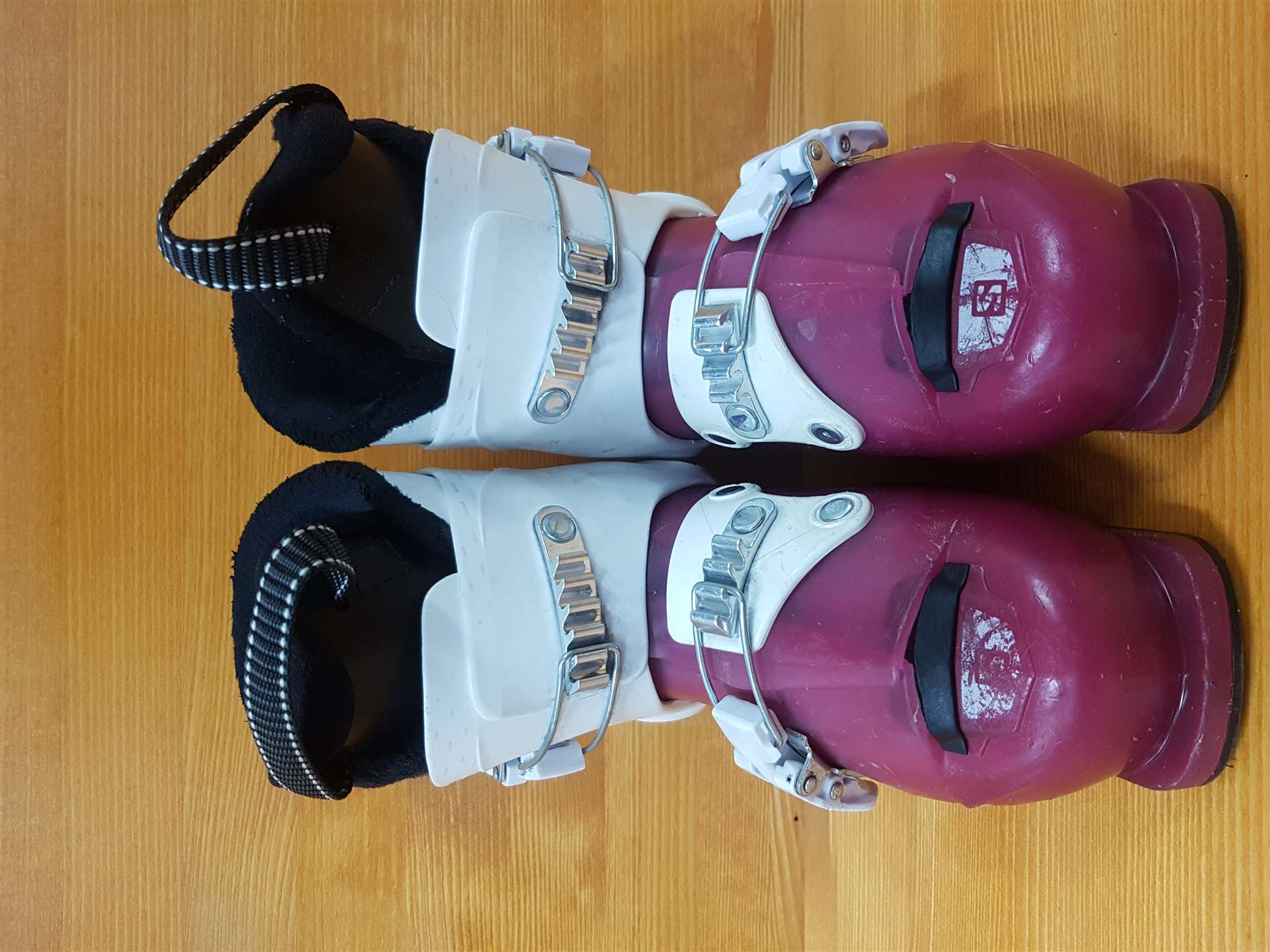 Chaussures de ski SALOMON T2 d'occasion