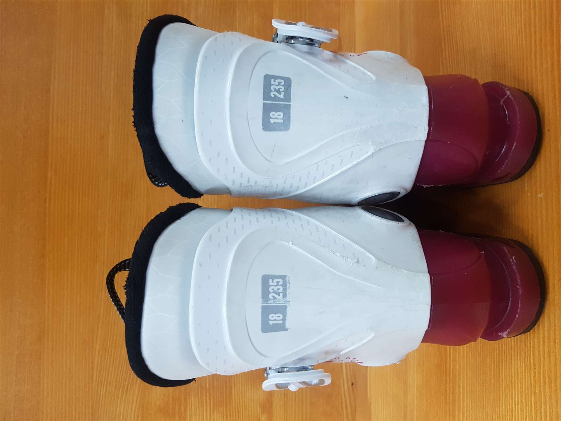 Chaussures de ski SALOMON T2 d'occasion