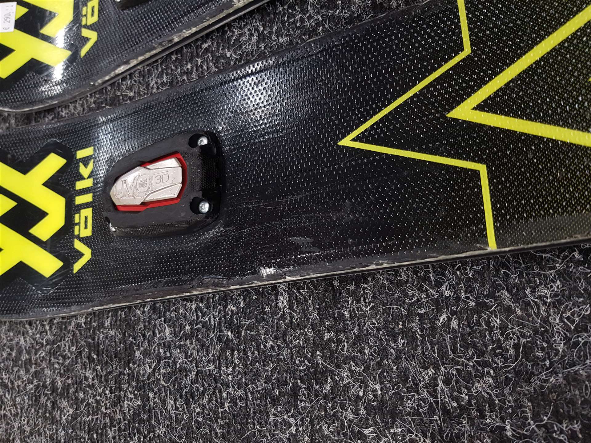 Schiuri Volkl Racetiger SC folosite