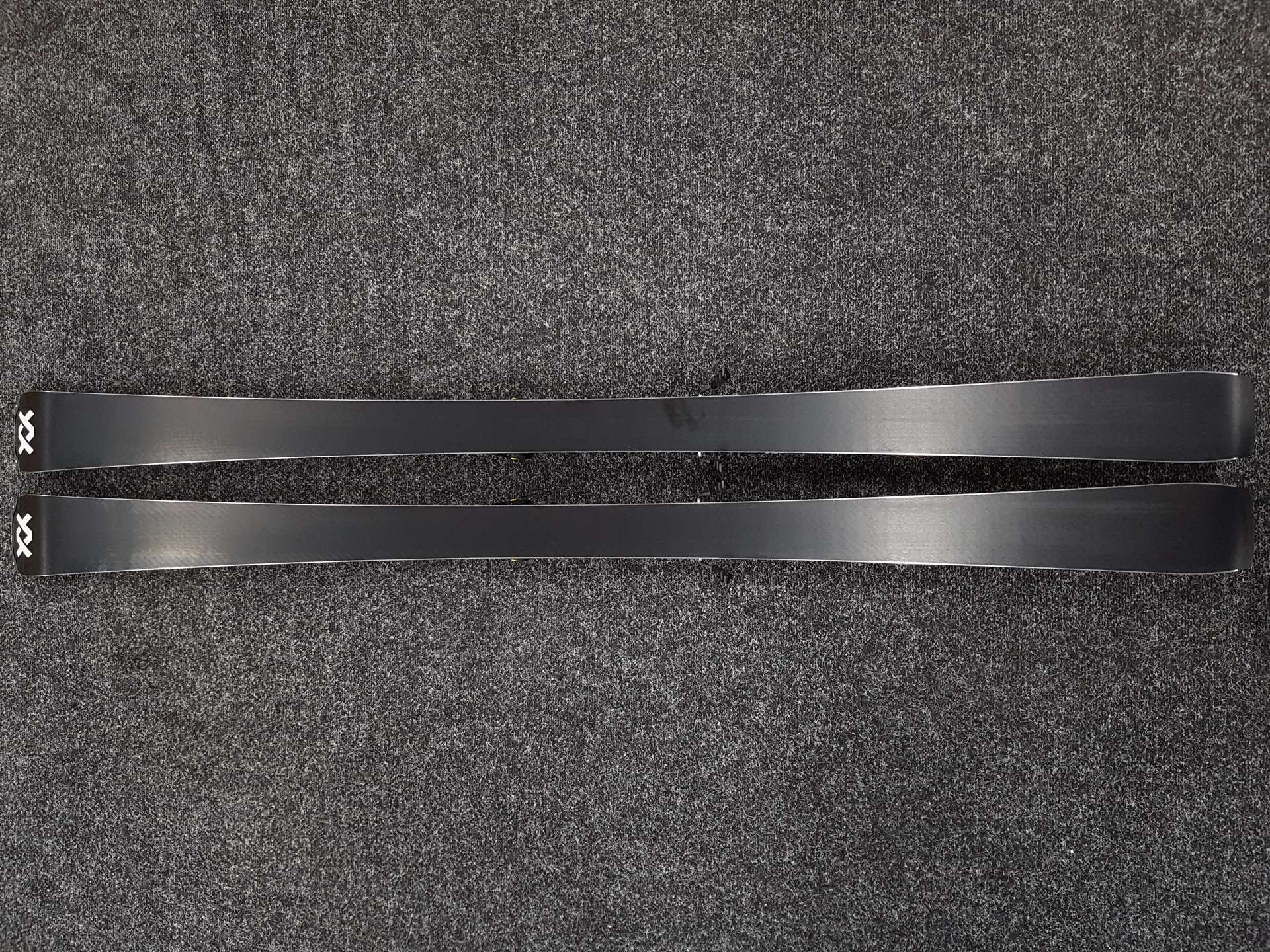 Schiuri Volkl Racetiger SC folosite