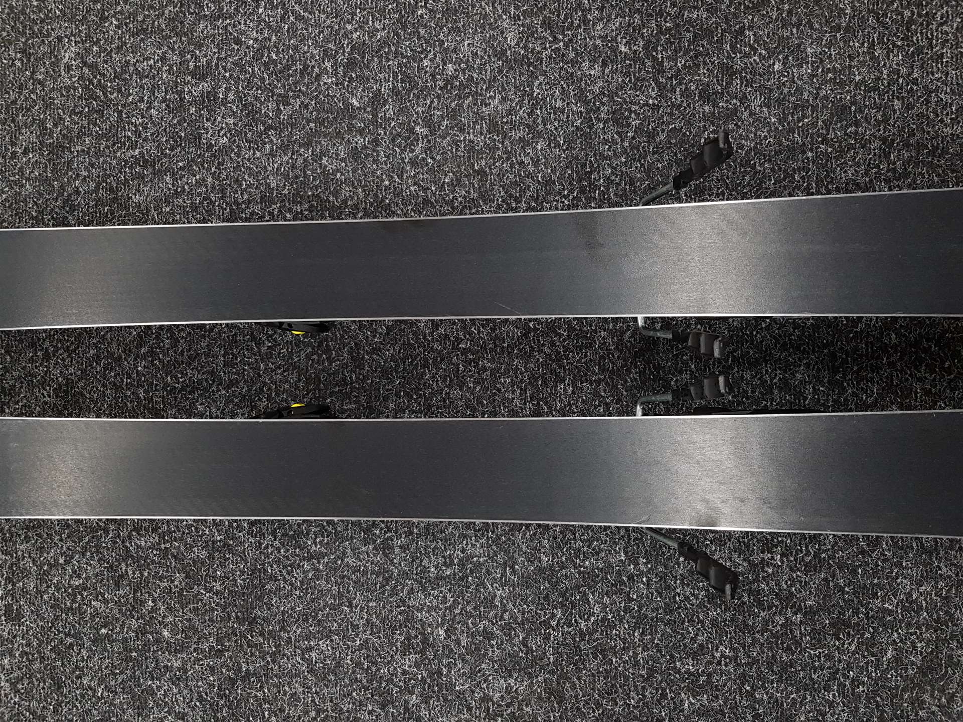 Schiuri Volkl Racetiger SC folosite
