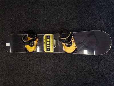 Snowboard Flow folosit + legături Burton mărimea L