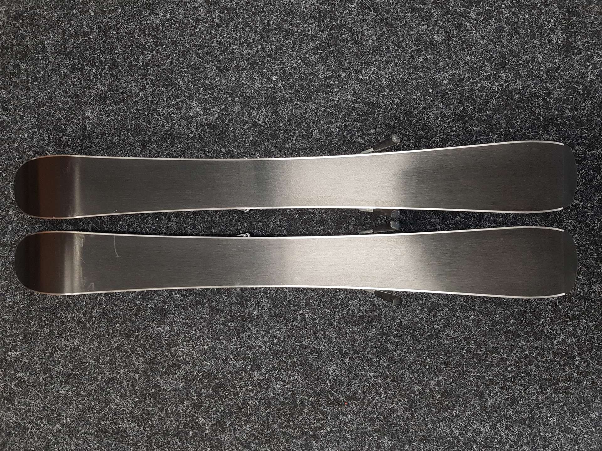 Sci da sci usati per bambini HEAD MYA No.1 + attacchi Head SL45