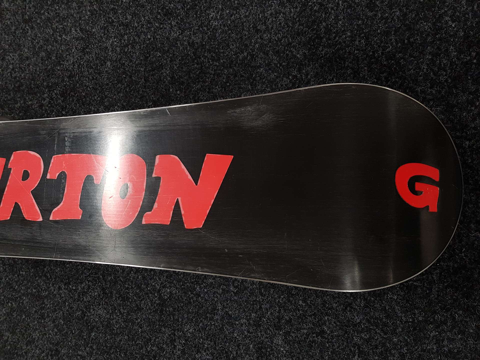 Použitý snowboard BURTON LTR 120 + viazanie Head veľkosť M junior - nové
