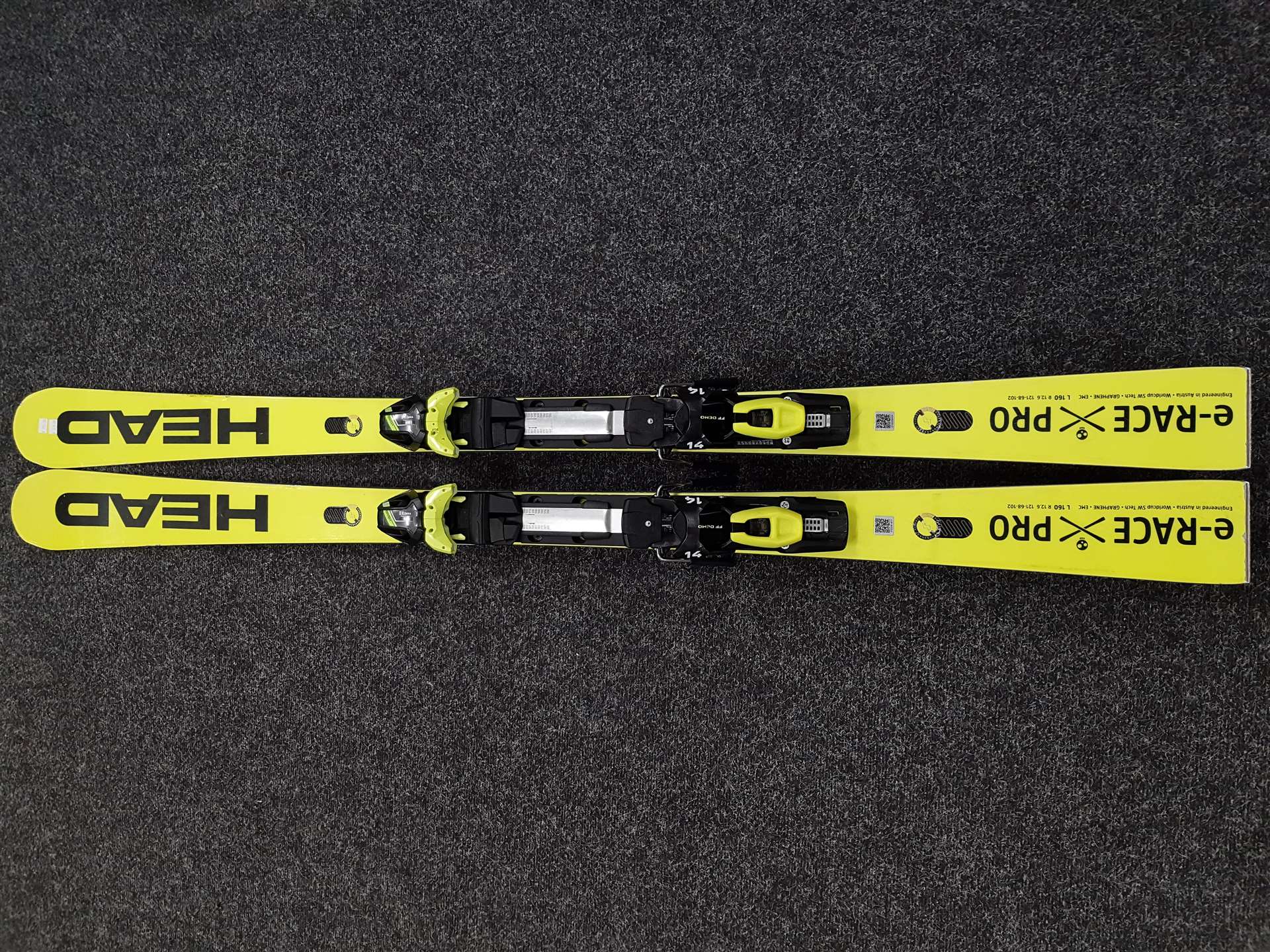 Použité lyže HEAD e-RACE PRO