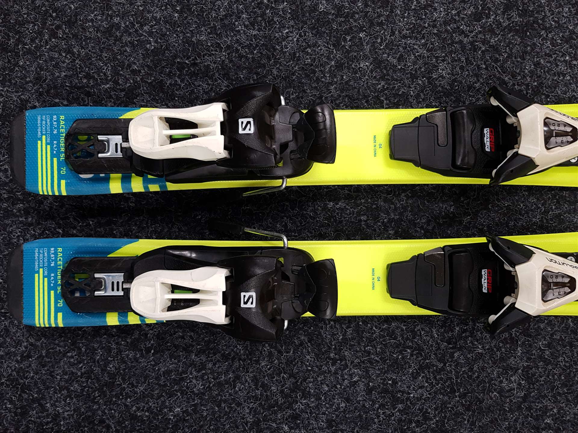 Skis enfant d'occasion VOLKL Racetiger + fixations Salomon Salomon 5