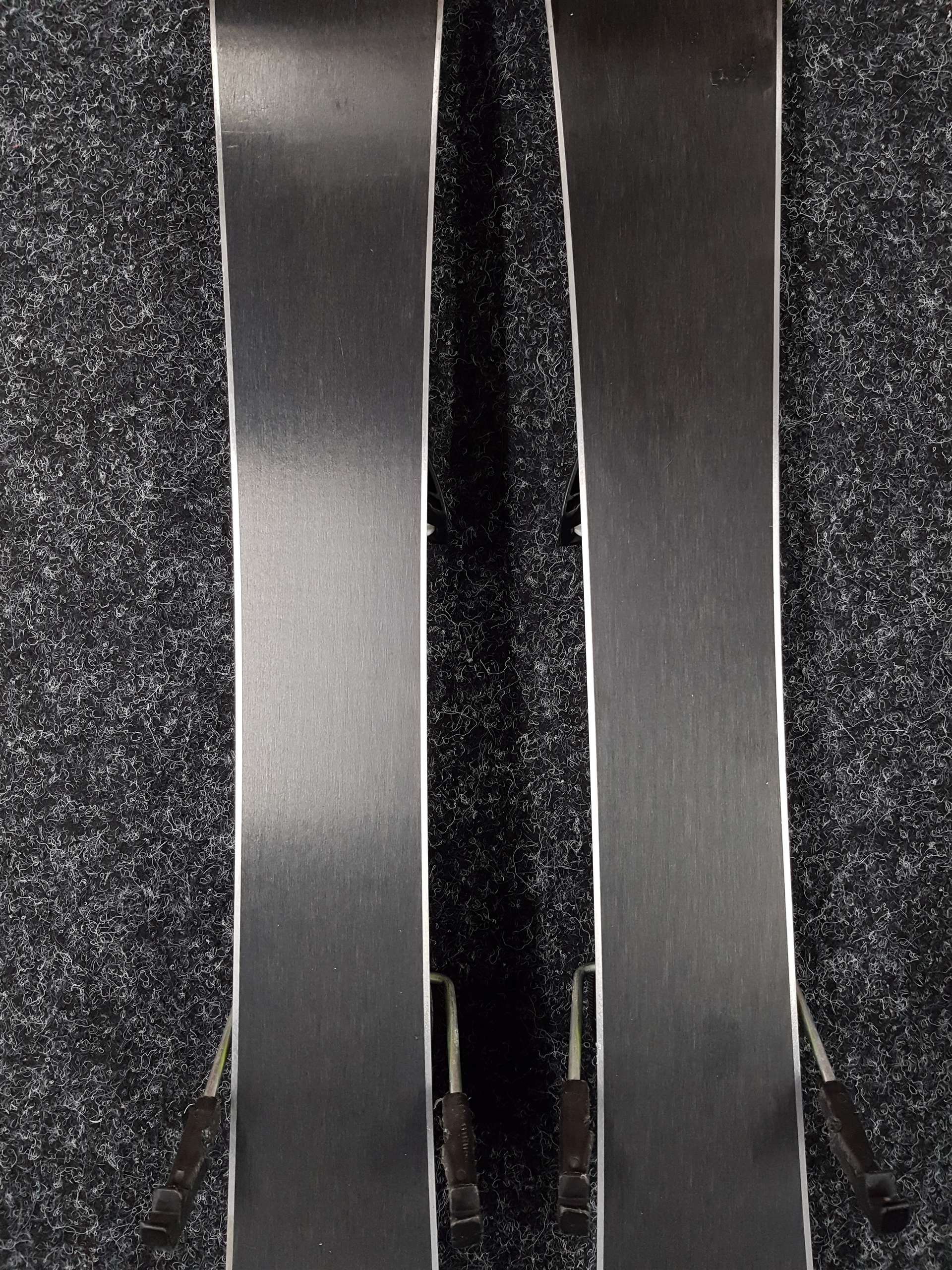 Skis enfant d'occasion VOLKL Racetiger + fixations Salomon Salomon 5