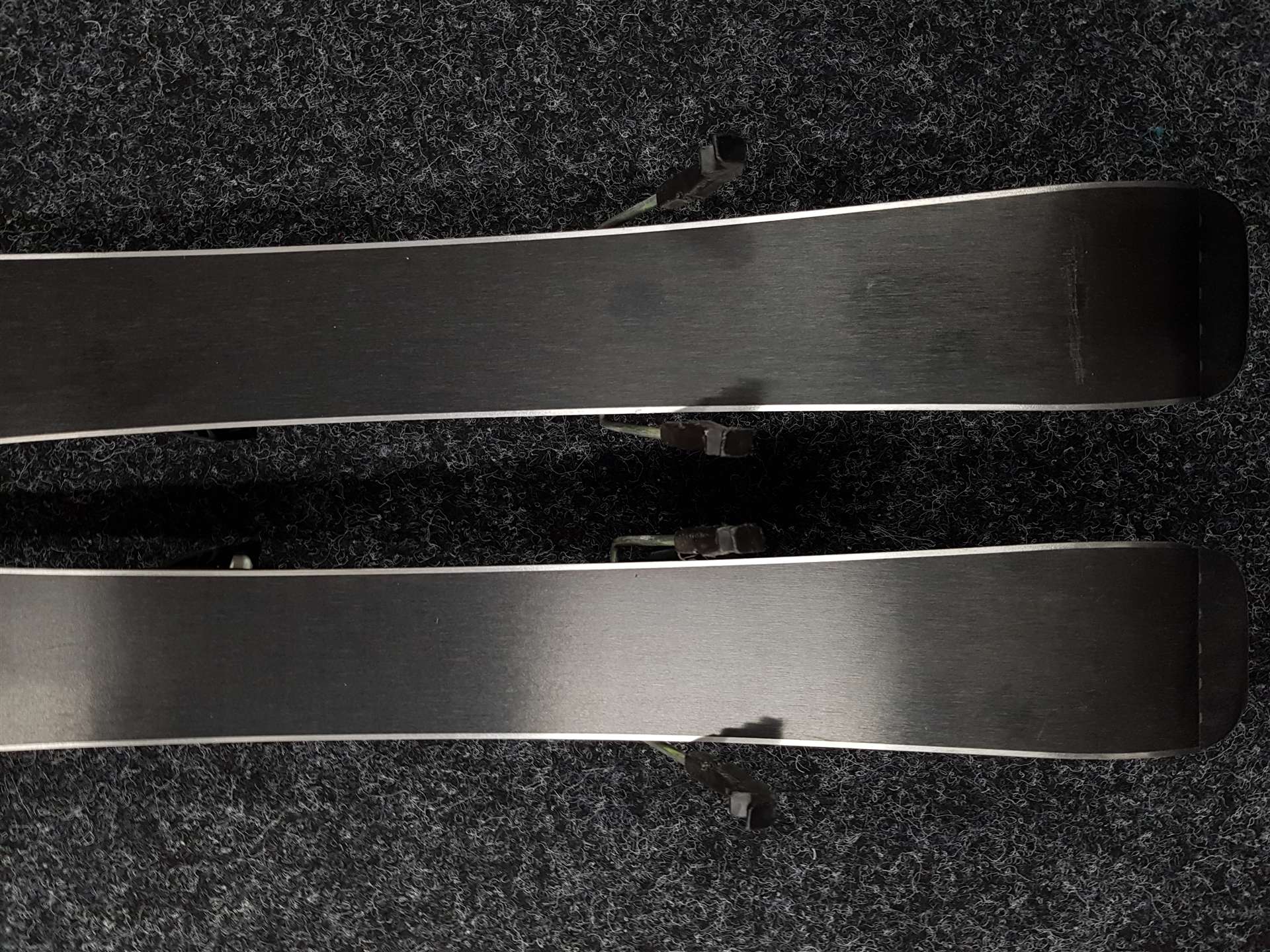 Skis enfant d'occasion VOLKL Racetiger + fixations Salomon Salomon 5