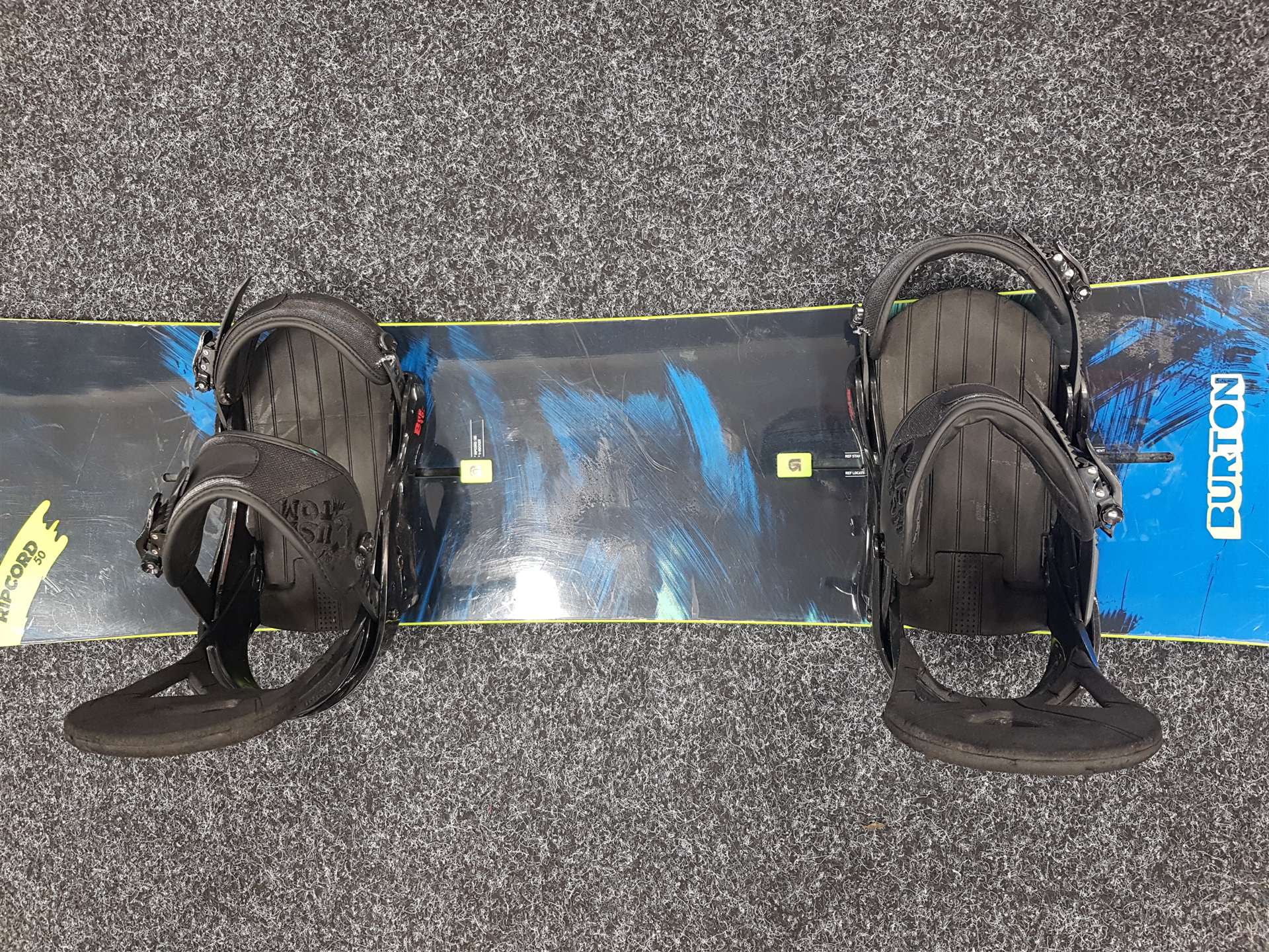 Használt BURTON Ripcord snowboard + Burton kötés L-es méret