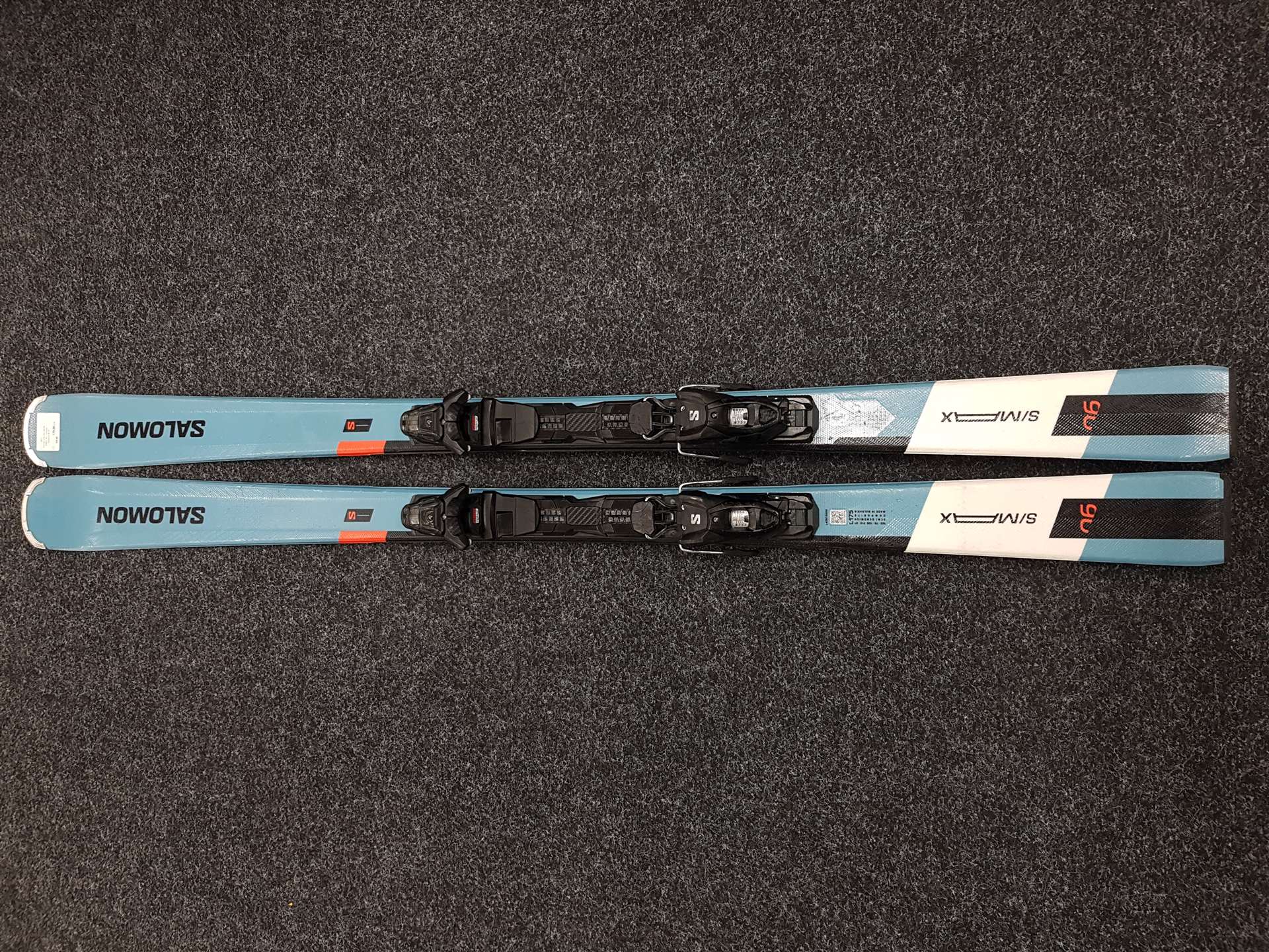 Sci usati SALOMON S/MAX 06 + attacchi Salomon M 10