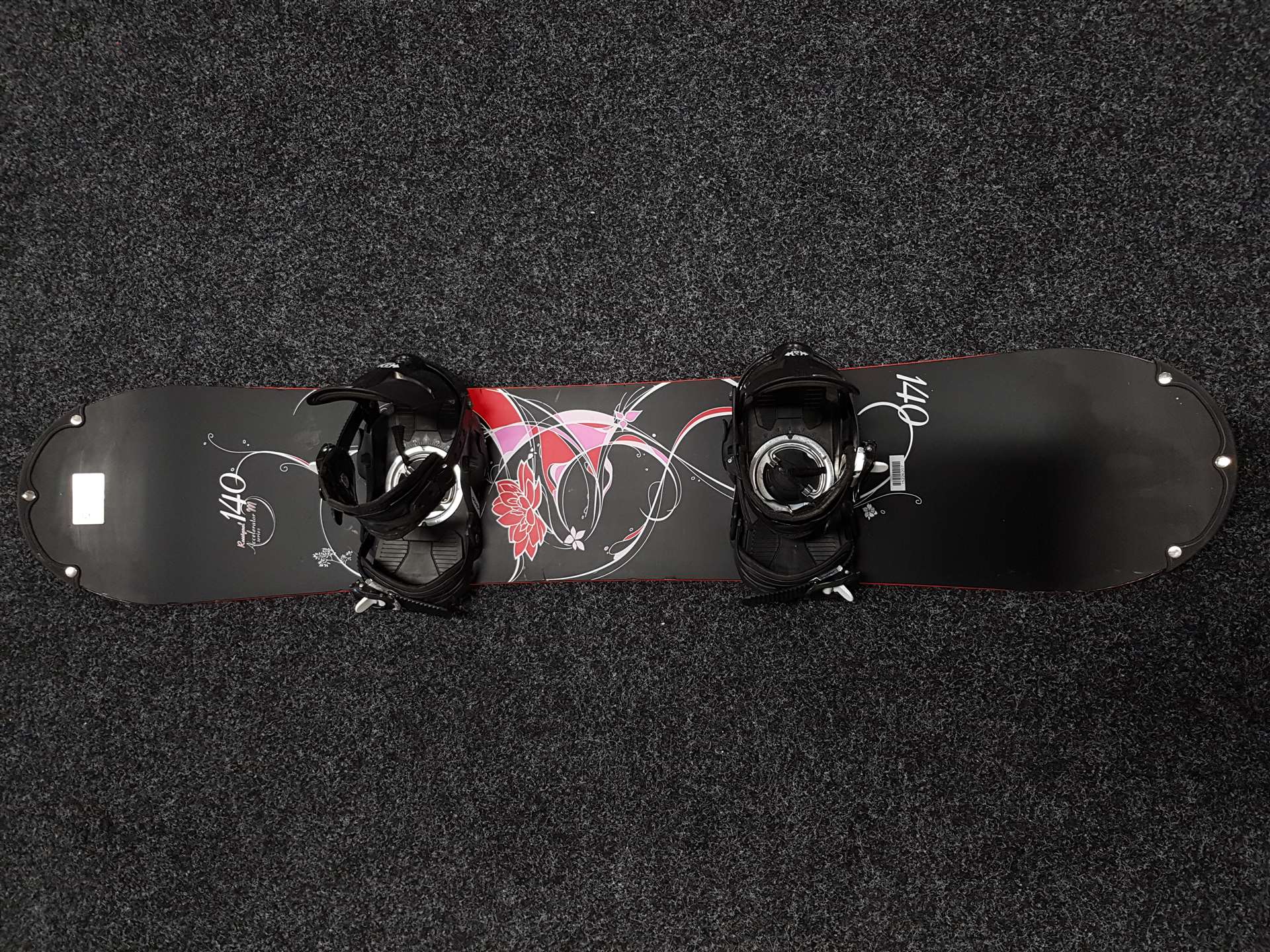 Použitý snowboard Rossignol Accelerator + vázání Rossignol velikost S/M