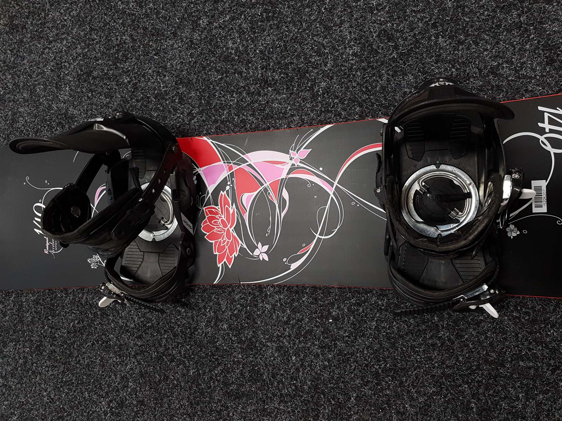 Použitý snowboard Rossignol Accelerator + vázání Rossignol velikost S/M