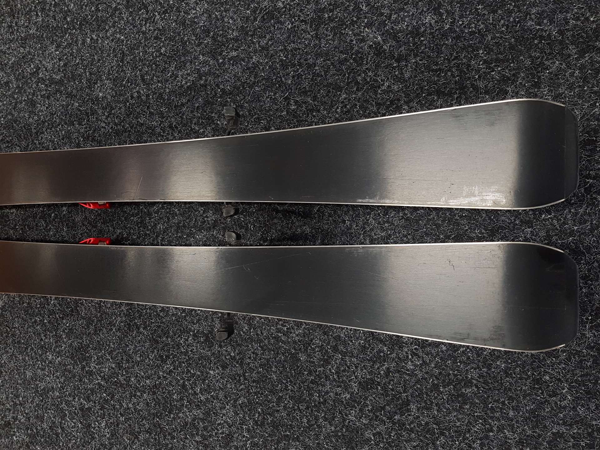 Gebrauchte Kinderski ATOMIC Redster J2 + Atomic C5 4.5 Bindungen