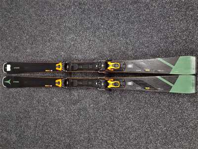 Schiuri ATOMIC Redster Q7 folosite