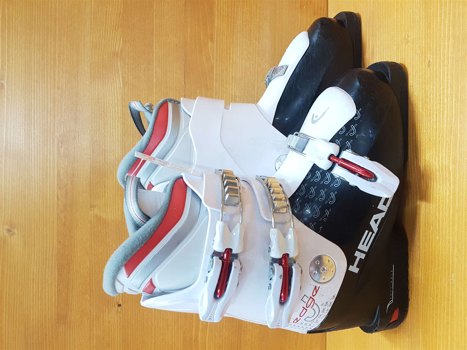 Použité lyžiarky HEAD Edge J