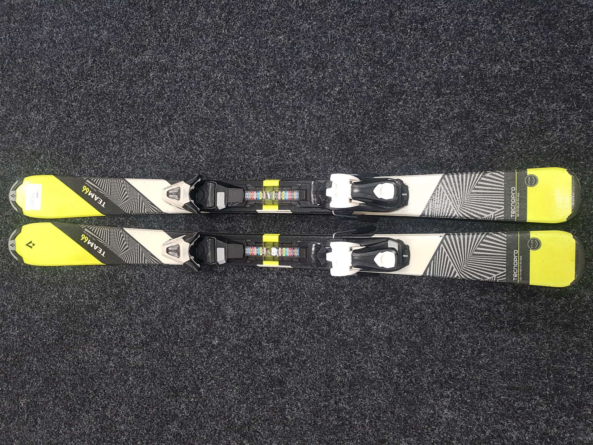 Gebrauchte Kinderski TECNOPRO Team 66 + Bindungen Tecnopro TC 4.5