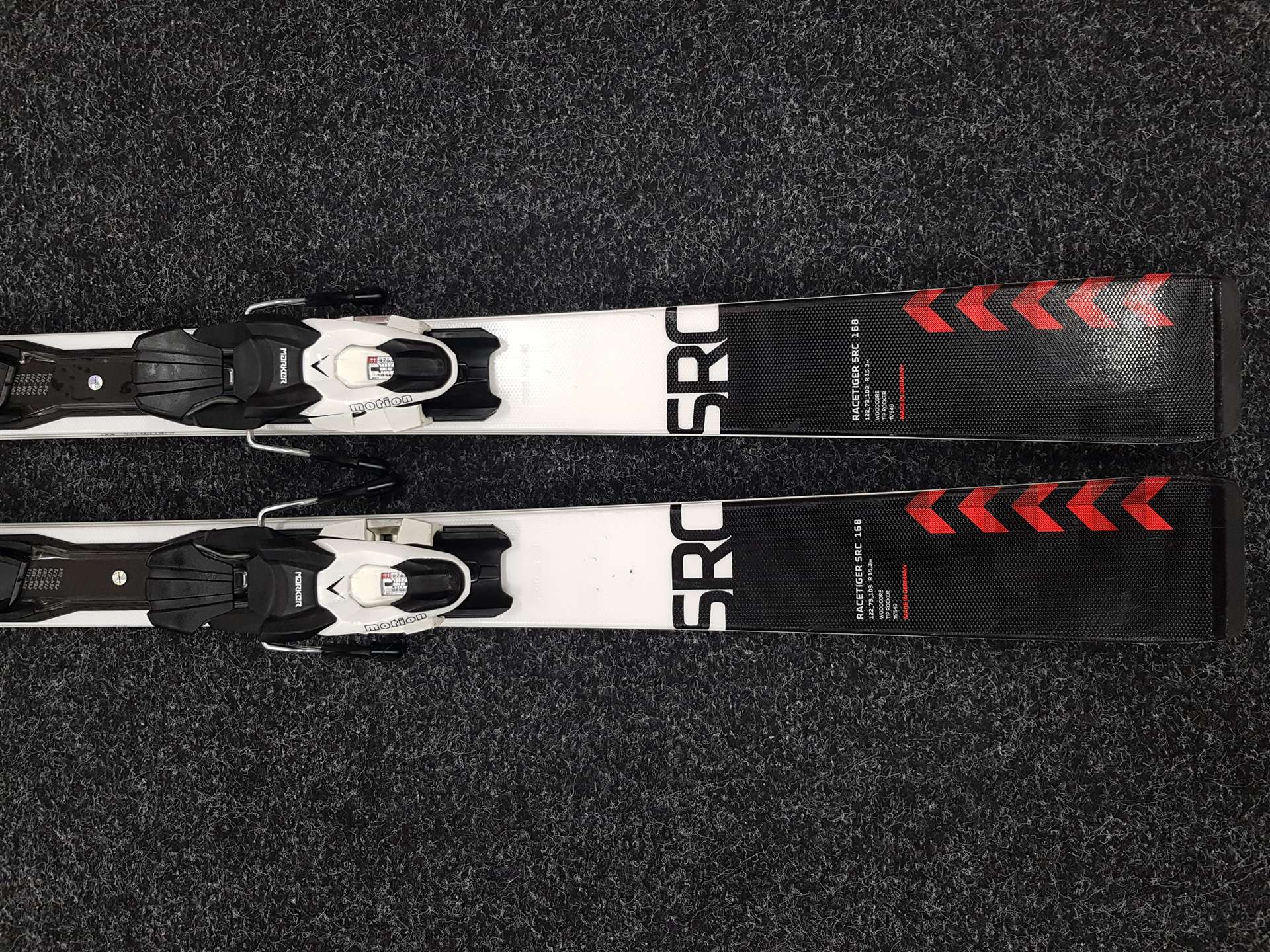 Gebrauchte VOLKL Racetiger SRC Ski + Marker Motion 11 Bindungen