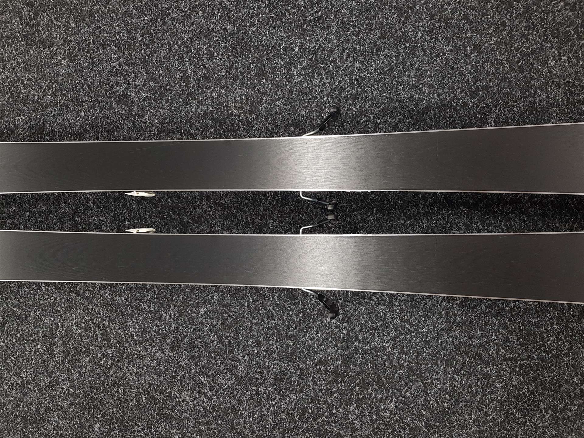 Gebrauchte VOLKL Racetiger SRC Ski + Marker Motion 11 Bindungen