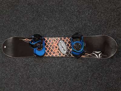 Použitý snowboard Atomic + vázání BURTON velikost S