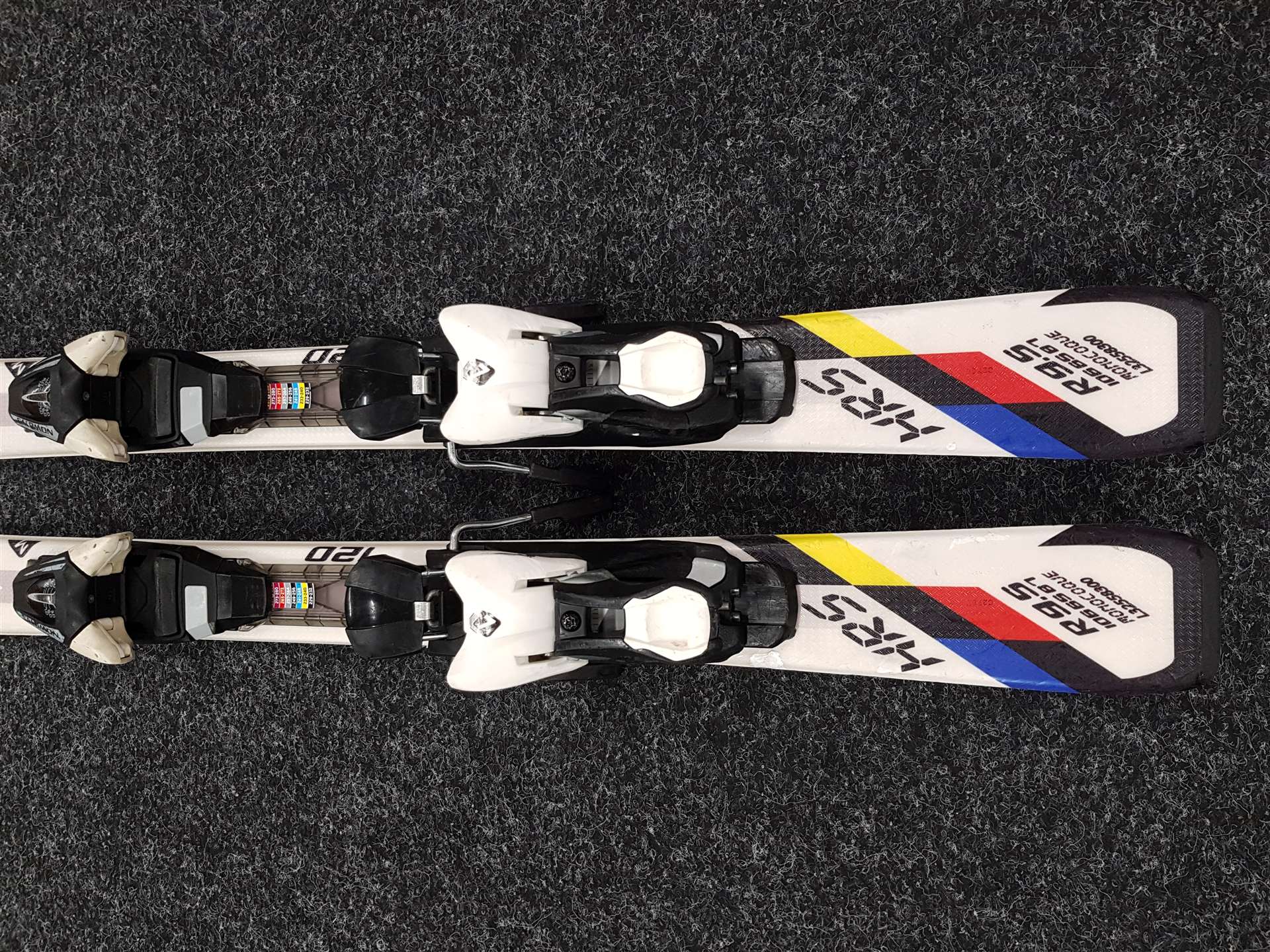 Schiuri pentru copii second-hand SALOMON 24 HRS + legături Salomon L7