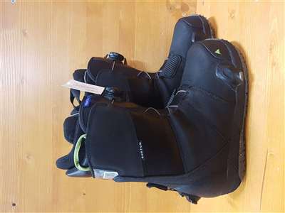 Închiriere ghete de snowboard second-hand STEP ON BURTON SO