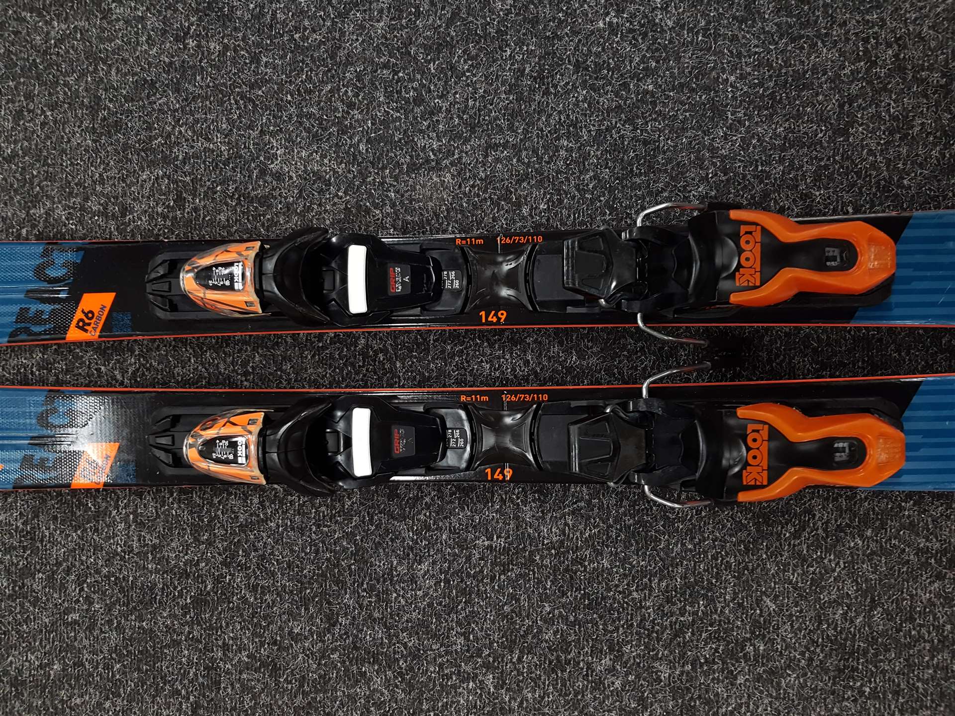 Używane narty ROSSIGNOL REACT R6 Carbon