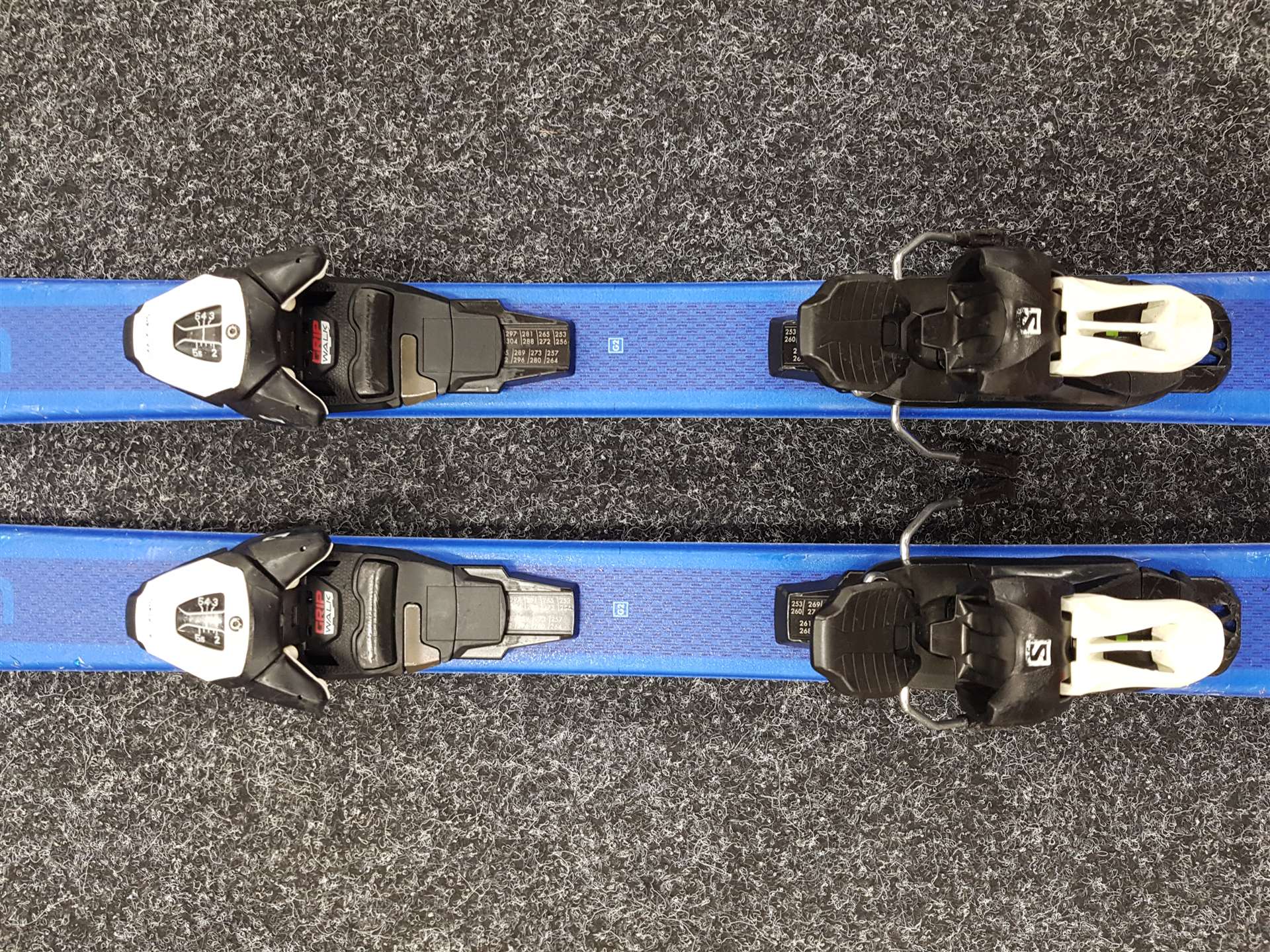 Schiuri folosite SALOMON S/RACE JR + legături Salomon 6