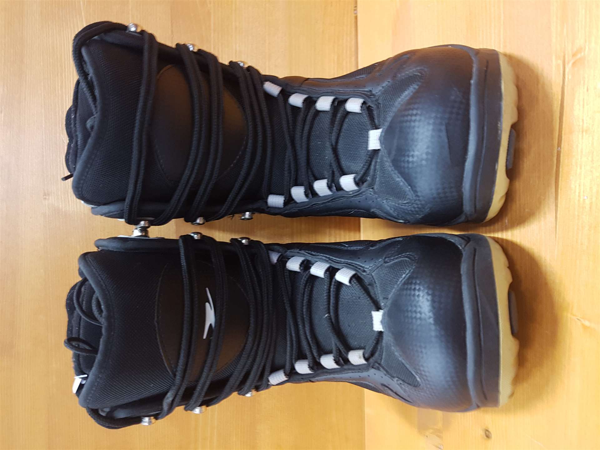 Ghete de snowboard Crane folosite