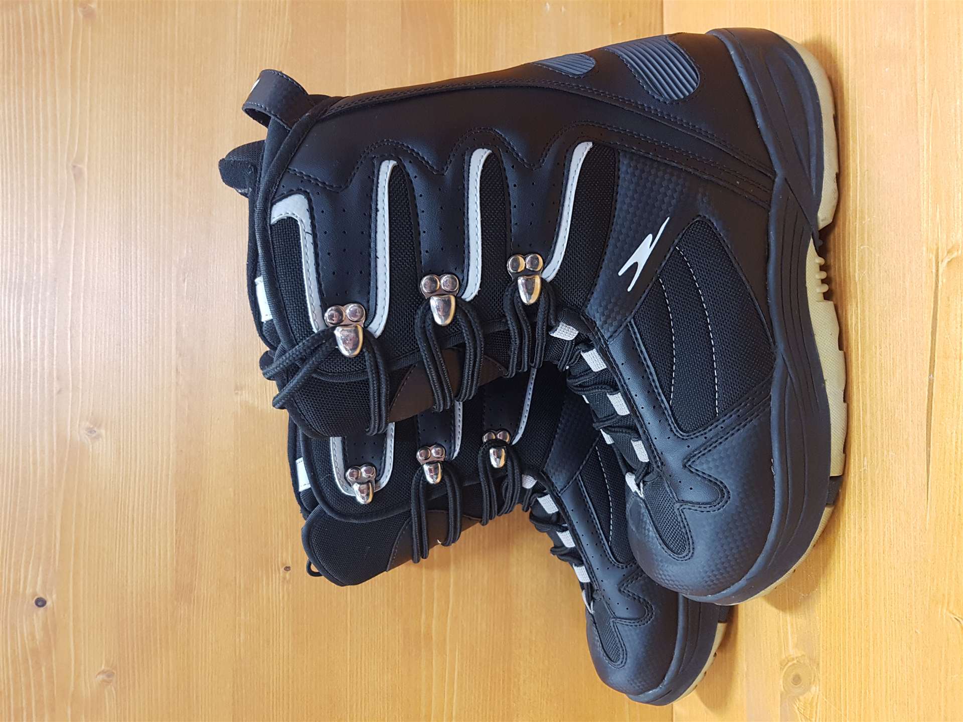 Ghete de snowboard Crane folosite