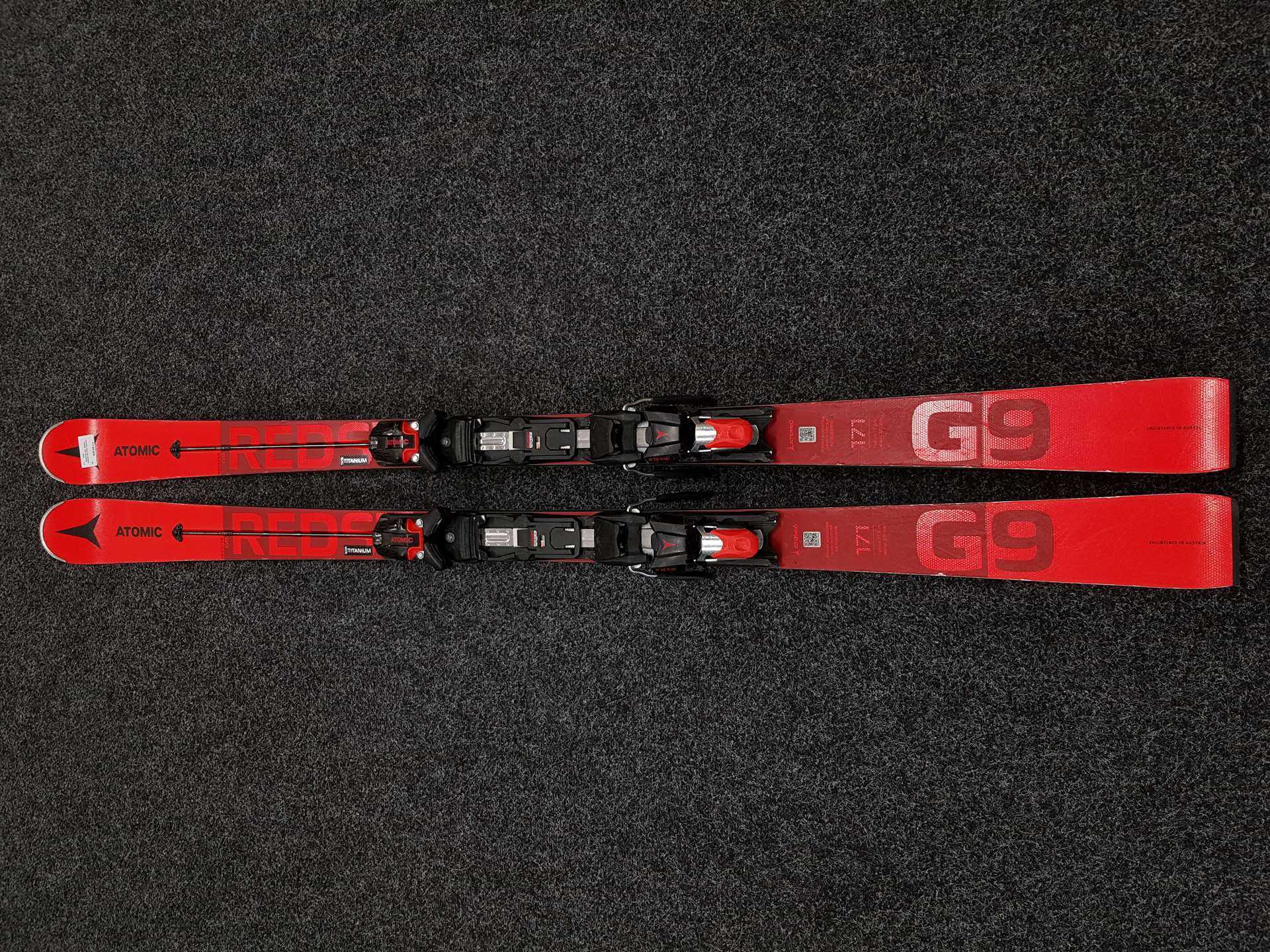 Bazárové lyže  Atomic Redster G9 Ultra Titanium