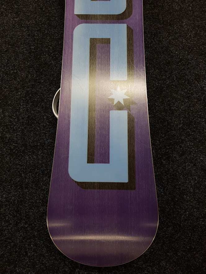 Použitý snowboard DC Biddy 140 + viazanie Firefly veľkosť S