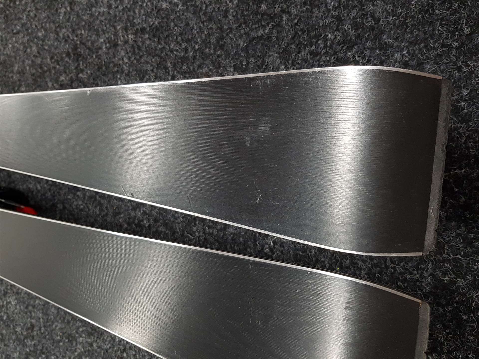 Použité lyže ATOMIC Redster X9 Ti + viazanie Atomic X 12 GW