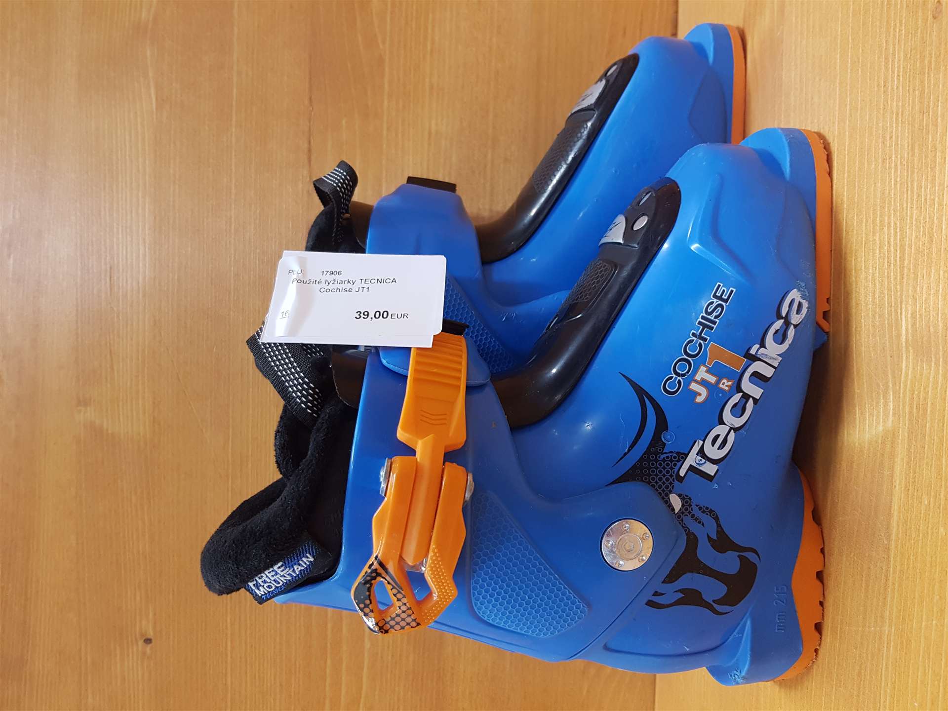 Použité lyžiarky TECNICA Cochise JT1