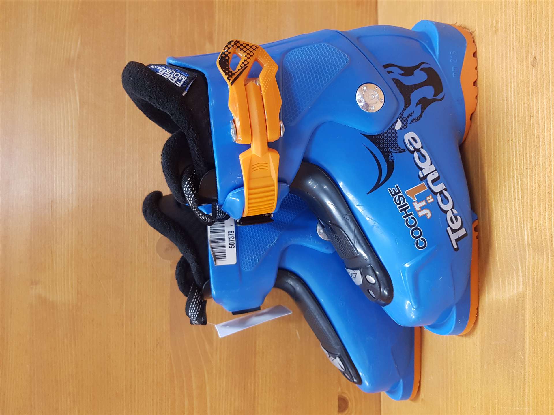 Použité lyžiarky TECNICA Cochise JT1