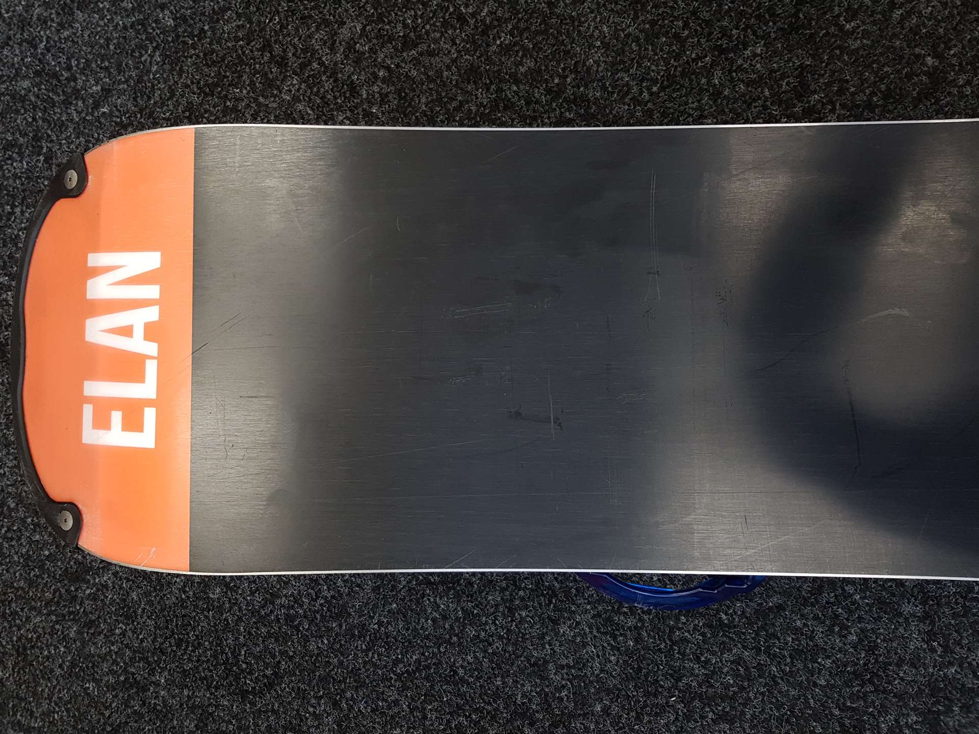 Snowboard ELAN Explore usato + attacchi Burton taglia S/M