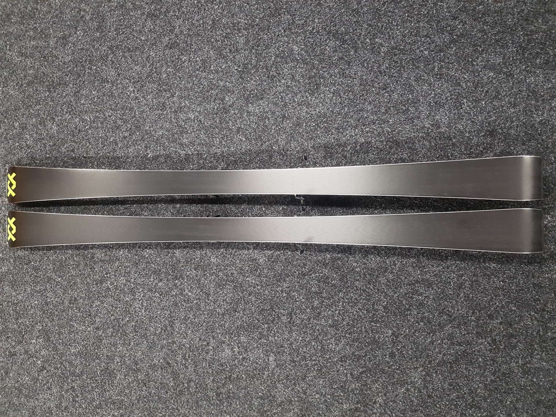 Gebrauchte VOLKL Racetiger SL 13 Ski + Marker Motion 12 Bindungen