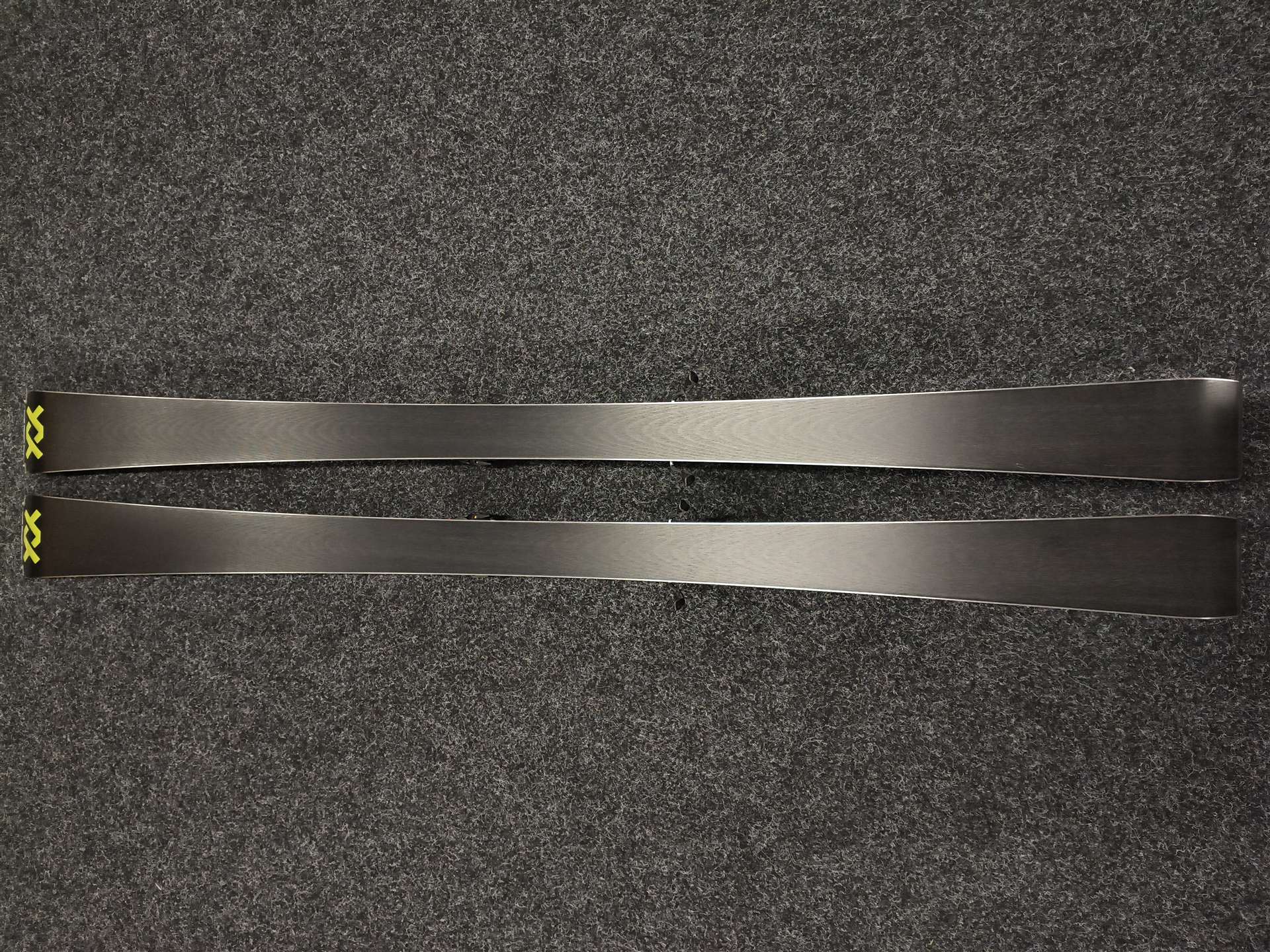 Použité lyže VOLKL Racetiger SL 13 + vázání Marker Motion 12