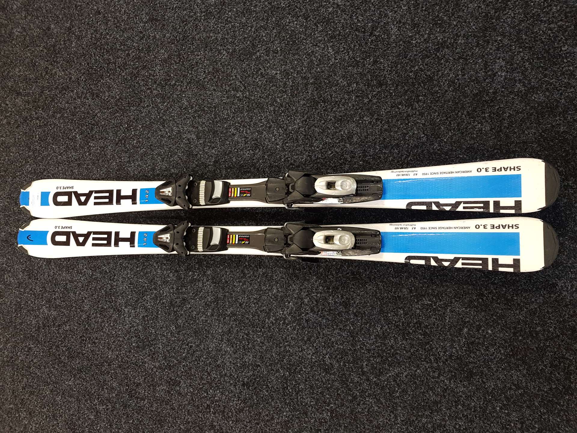 Sci HEAD Shape 3.0 usati + attacchi Tyrolia 10.0