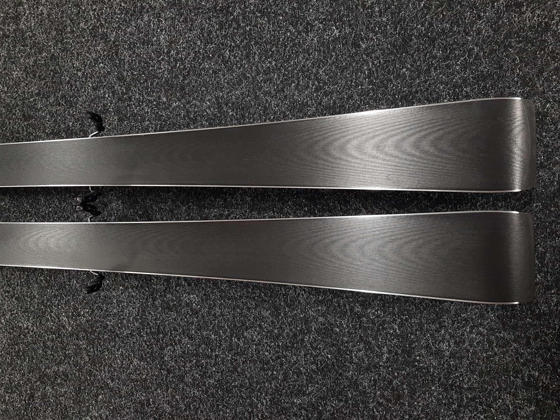 Gebrauchte Ski VÖLKL Peregrine 7.2 + Bindungen Marker FDT 10