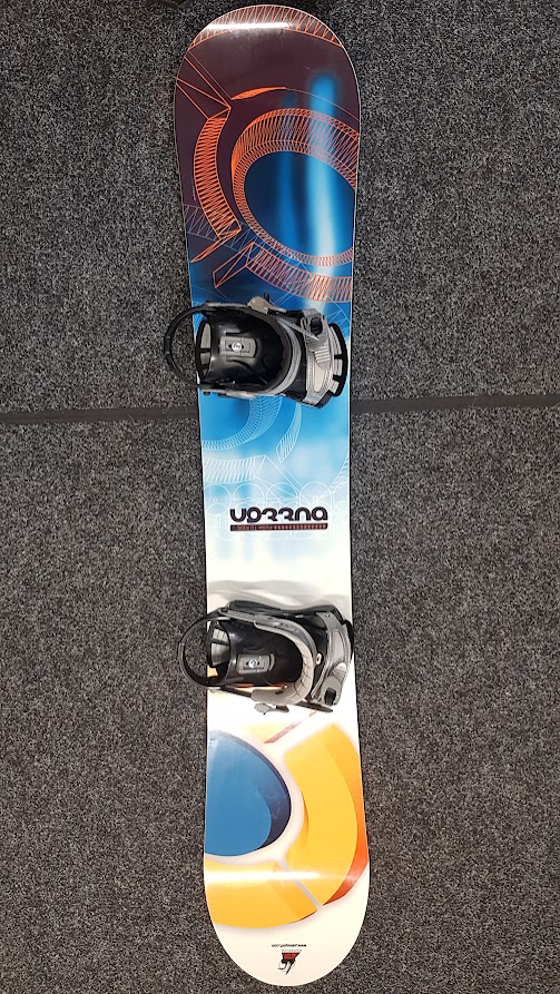 Bazárový snowboard Pale Button