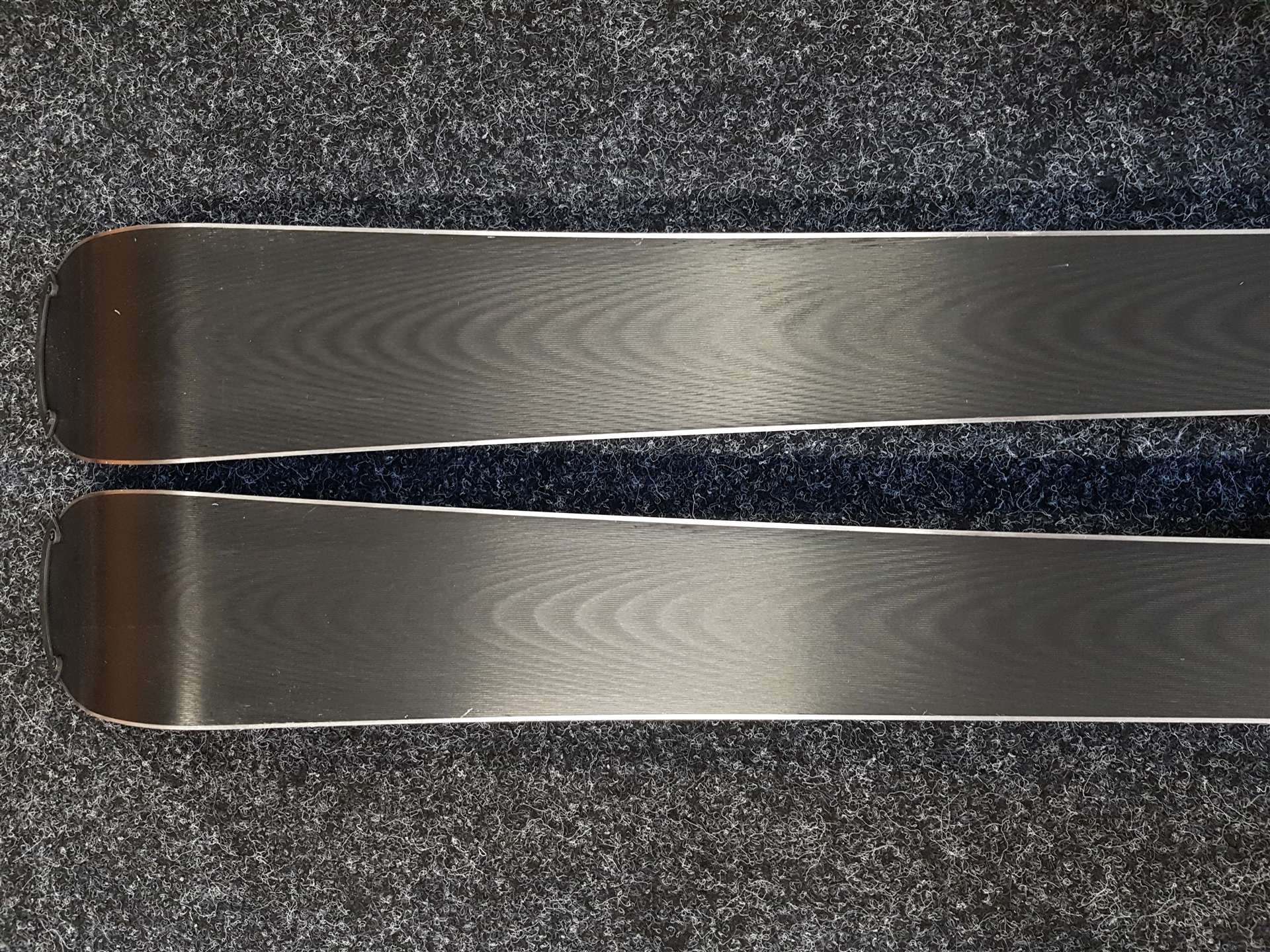 Skis ARTIS 2 d'occasion + fixations Tyrolia PR 11