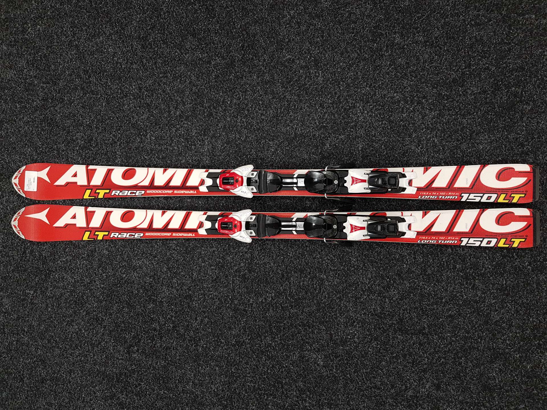 Esquís ATOMIC LT Race usados + fijaciones Atomic XCO 10