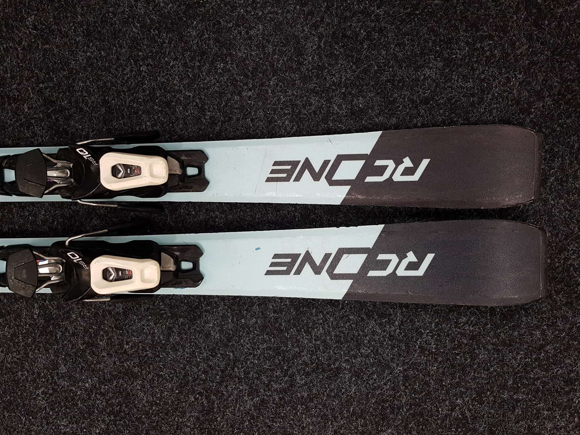 Sci FISCHER RC One 77 XTR usati + attacchi RS 10 RS 10