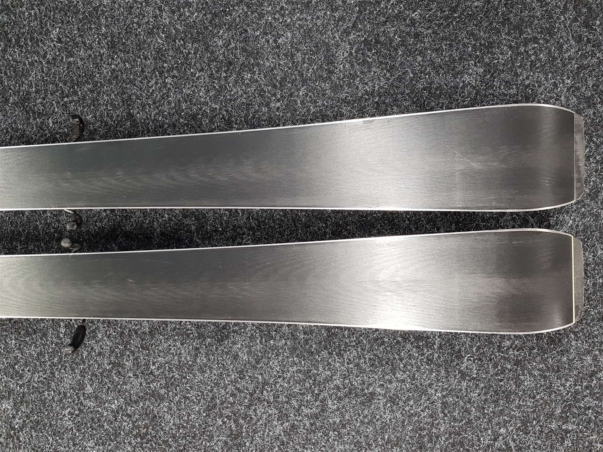 Sci FISCHER RC One 77 XTR usati + attacchi RS 10 RS 10