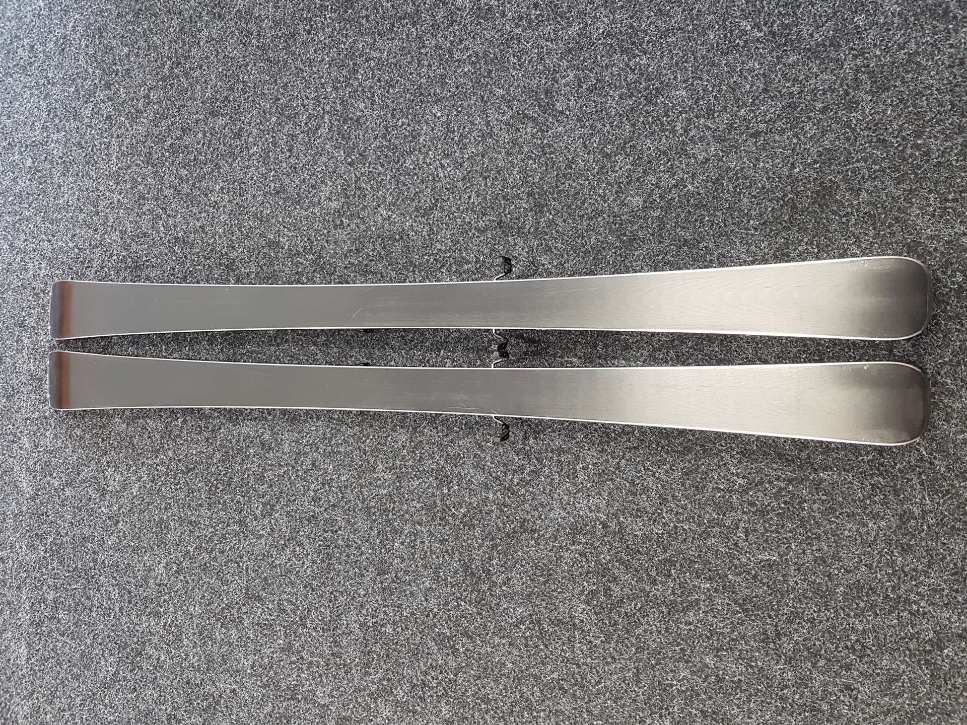 Używane narty BLIZZARD WCR + wiązania Marker TLT 10