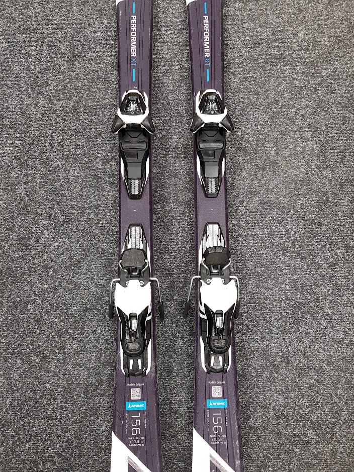 Esquís ATOMIC PERFORMER XT usados
