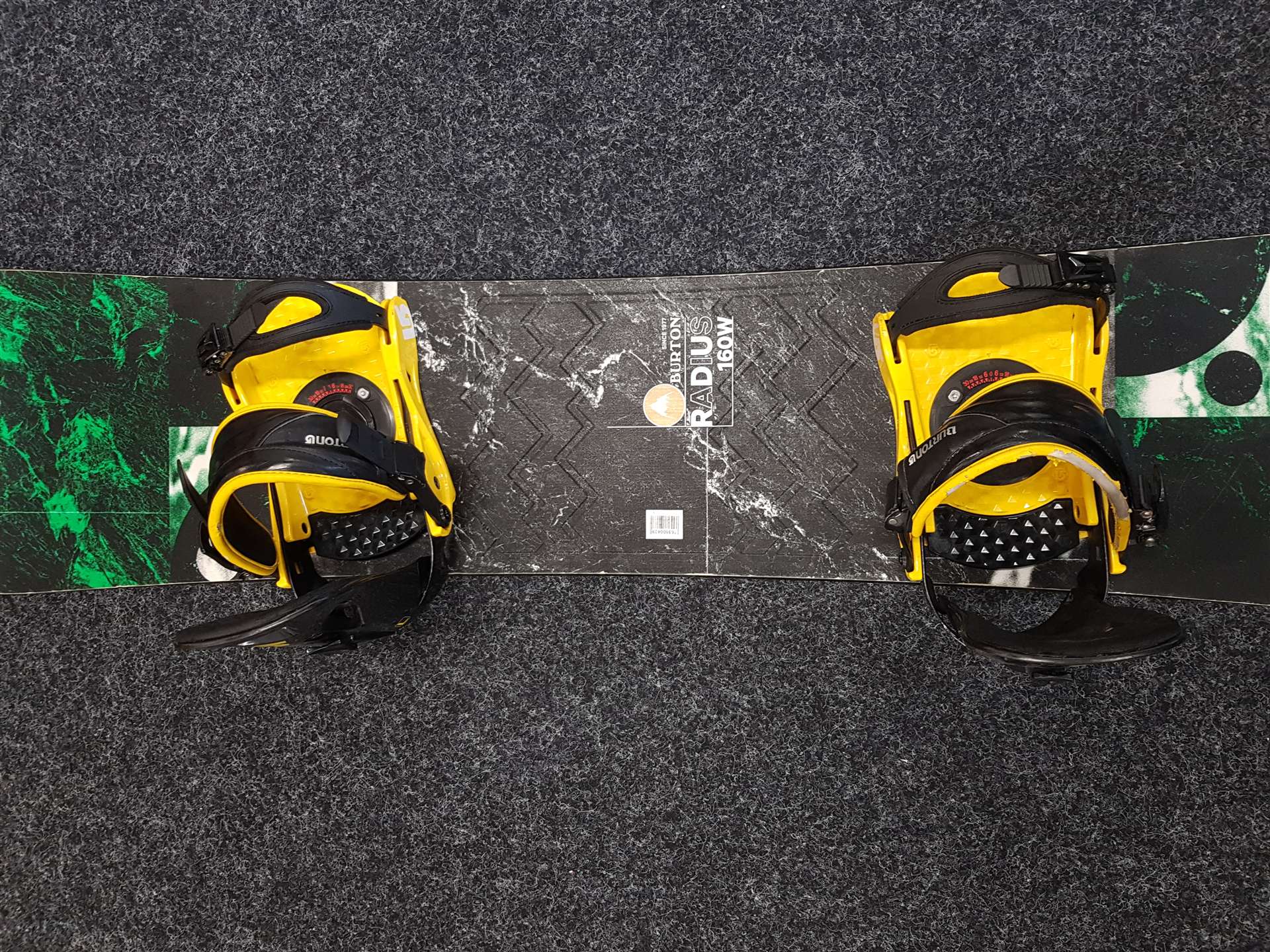 Použitý snowboard BURTON Radius 160W + viazanie Burton veľkosť L