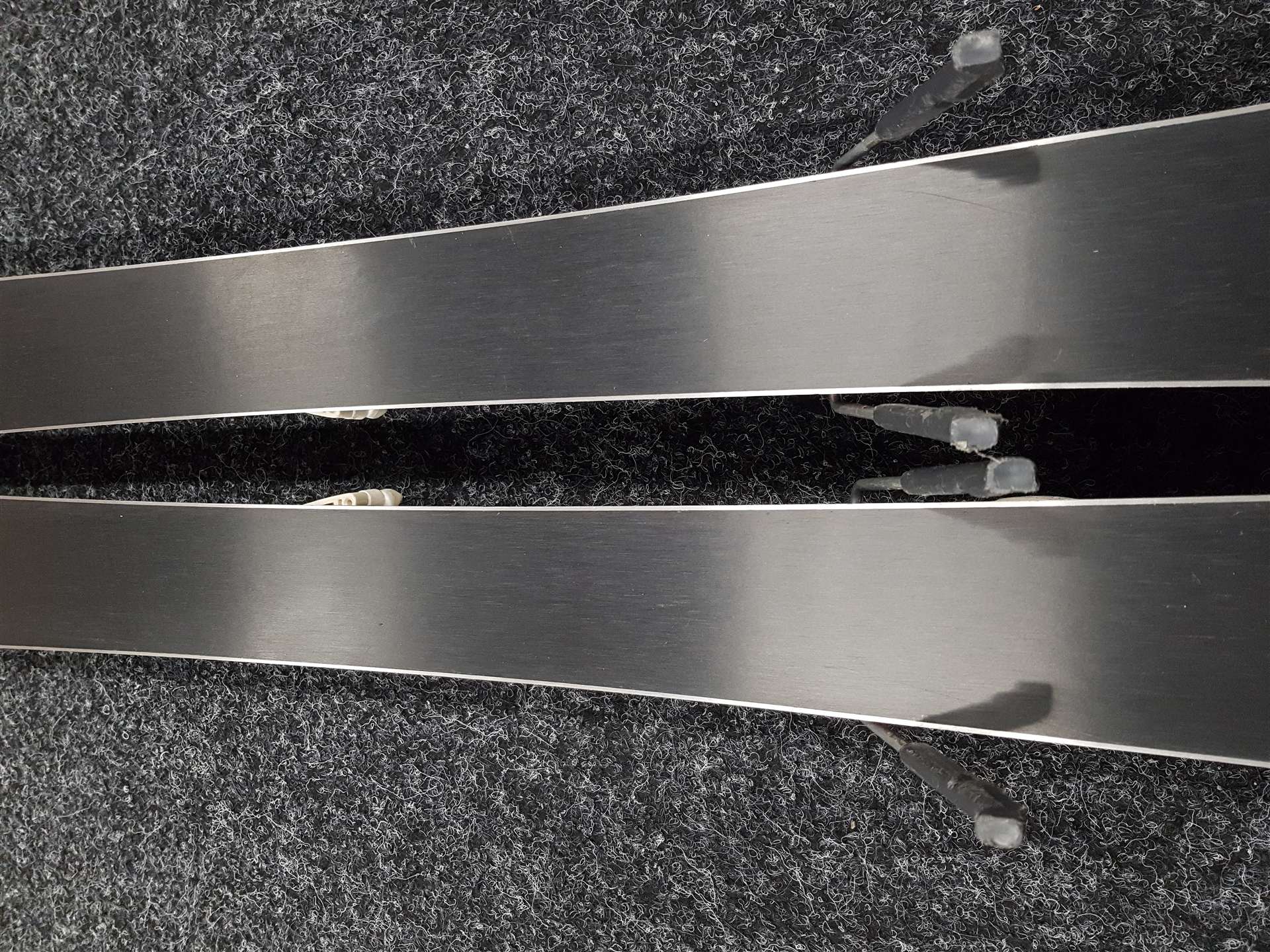 Použité detské lyže ATOMIC Race + viazanie Atomic 4.5