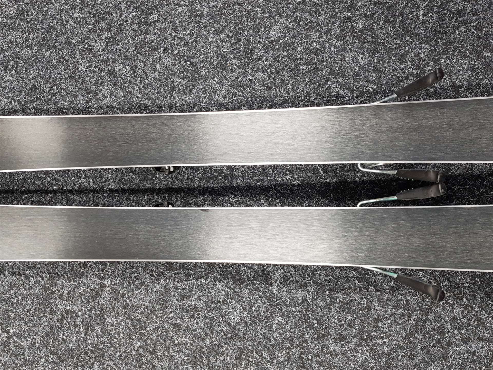 Używane narty SPORTEN Valkyrie + wiązania Tyrolia LRX 7.5